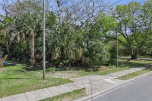 LOTS 241 AND 242 OF BOOKERTOWN, SANFORD, FL 32771 - MLS#MFRO6387289