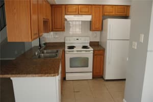 4122 WHITE PINE AVENUE, ORLANDO, FL 32811 - MLS#MFRO6387324