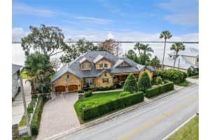 1490 LAKESHORE DRIVE, MOUNT DORA, FL 32757 - MLS#MFRO6387521