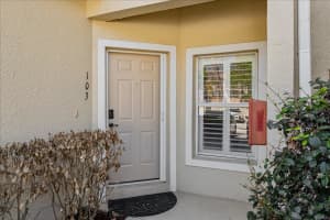 960 MOORING AVENUE, ALTAMONTE SPRINGS, FL 32714 - MLS#MFRO6387610