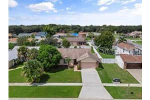 2630 MILL RUN BOULEVARD, KISSIMMEE, FL 34744 - MLS#MFRO6387708