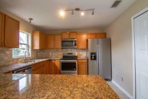 402 BRIDGEWATER COURT, KISSIMMEE, FL 34758 - MLS#MFRO6387819