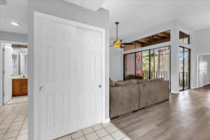 1313 LAKE WILLISARA CIRCLE, ORLANDO, FL 32806 - MLS#MFRO6387882