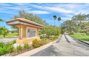 14049 FAIRWAY ISLAND DRIVE, ORLANDO, FL 32837 - MLS#MFRO6388164