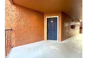 5140 CONROY ROAD, ORLANDO, FL 32811 - MLS#MFRO6388182