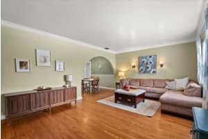 37 VANDERBILT STREET, ORLANDO, FL 32804 - MLS#MFRO6388580