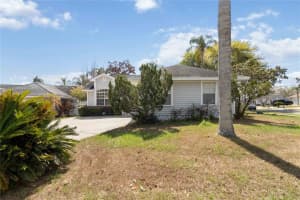 6572 ABERCROMBIE COURT, ORLANDO, FL 32835 - MLS#MFRO6388815