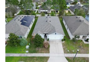 1141 Augustus Dr, DAVENPORT