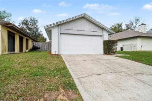 596 LAKE DOE BLVD, APOPKA, FL 32703 - MLS#MFRO6388834