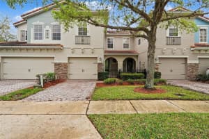 16 CANTERBURY BELL DRIVE, OVIEDO, FL 32765 - MLS#MFRO6388873