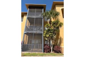 4306 BAYSIDE VILLAGE DRIVE, TAMPA, FL 33615 - MLS#MFRO6388876