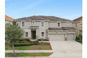 7009 Oakwood St, DAVENPORT