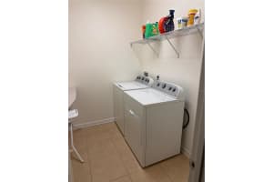 417 GLASTONBURY DRIVE, ORLANDO, FL 32825 - MLS#MFRO6388995