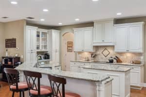 2460 CEDAR KNOLL DRIVE, APOPKA, FL 32712 - MLS#MFRO6389025