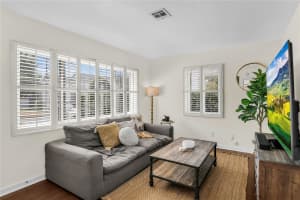 511 PURDUE STREET, ORLANDO, FL 32806 - MLS#MFRO6389169