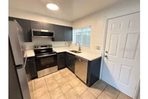 137 GARDEN DRIVE, WINTER SPRINGS, FL 32708 - MLS#MFRO6389170