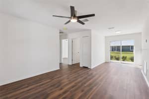 1073 N ROCKINGHAM AVENUE, TAVARES, FL 32778 - MLS#MFRO6389252