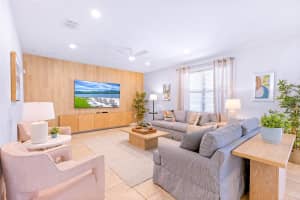 9023 SHADOW MOUNTAIN STREET, DAVENPORT, FL 33896 - MLS#MFRO6389397