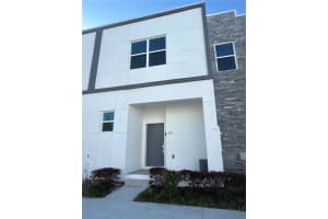 399 Famagusta Dr, DAVENPORT