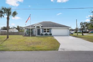 1479 3rd Ave, DELAND