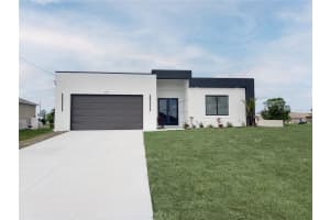 2102 Nw 25th Pl, CAPE CORAL