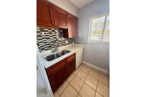 127 SPRINGWOOD CIRCLE, LONGWOOD, FL 32750 - MLS#MFRO6389992