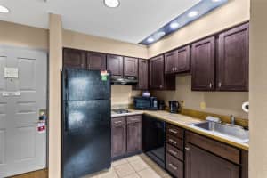 8303 PALM PARKWAY, ORLANDO, FL 32836 - MLS#MFRO6390021