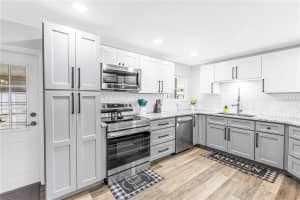 672 SUGAR PALM STREET, LARGO, FL 33778 - MLS#MFRO6390074