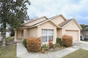 647 FALLING OAK COVE, APOPKA, FL 32703 - MLS#MFRO6390205