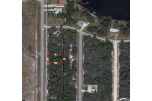 1126 COUGAR BOULEVARD, SEBRING, FL 33872 - MLS#MFRO6390209