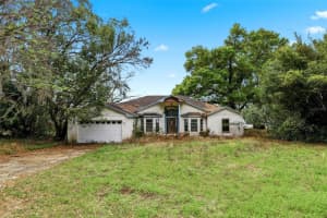 8605 LAKE FLORENCE BOULEVARD, ORLANDO, FL 32818 - MLS#MFRO6390354