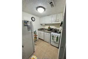 123 BLUE POINT WAY, ALTAMONTE SPRINGS, FL 32701 - MLS#MFRO6390427