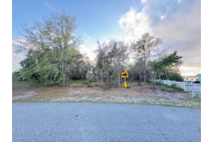 2701 CANAL ROAD, DELTONA, FL 32738 - MLS#MFRO6390563