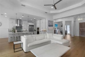 1118 ESTANCIA WOODS LOOP, WINDERMERE, FL 34786 - MLS#MFRO6390567