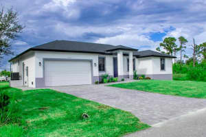 15633 LAKELAND CIRCLE, PORT CHARLOTTE, FL 33981 - MLS#MFRO6390646