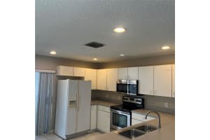 2423 RUDDENSTONE WAY, KISSIMMEE, FL 34744 - MLS#MFRO6390648