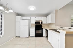 1002 GWYN CIRCLE, OVIEDO, FL 32765 - MLS#MFRO6390687