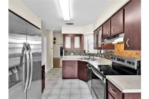 7212 ALSTON COURT, ORLANDO, FL 32835 - MLS#MFRO6390753