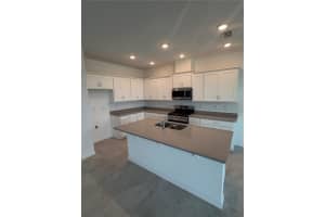 24546 HODGES RESERVE AVENUE, HOWEY IN THE HILLS, FL 34737 - MLS#MFRO6390762