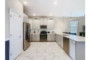 303 OCEAN COURSE AVENUE, DAVENPORT, FL 33896 - MLS#MFRO6390864