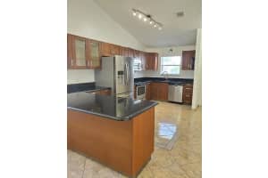 8620 DRAYTON COURT, ORLANDO, FL 32825 - MLS#MFRO6390925