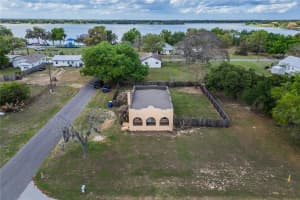 311 PEARCE AVENUE, EAGLE LAKE, FL 33839 - MLS#MFRO6390985