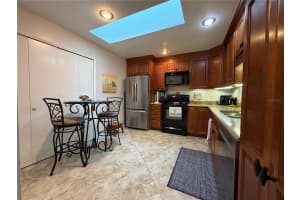 411 NEWTON PLACE, LONGWOOD, FL 32779 - MLS#MFRO6391065