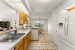 9717 LAKE DOUGLAS PLACE, ORLANDO, FL 32817 - MLS#MFRO6391068