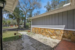 1135 E STATE ROAD 46, GENEVA, FL 32732 - MLS#MFRO6391085