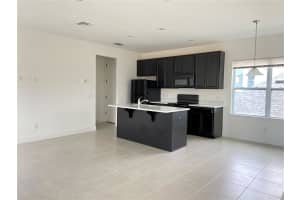 8502 NEMOURS PARKWAY, ORLANDO, FL 32827 - MLS#MFRO6391136