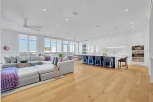 100 EOLA DRIVE, ORLANDO, FL 32801 - MLS#MFRO6391143