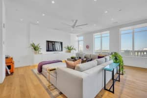 100 EOLA DRIVE, ORLANDO, FL 32801 - MLS#MFRO6391143