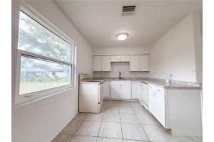 737 GULF COAST BOULEVARD, VENICE, FL 34285 - MLS#MFRO6391518