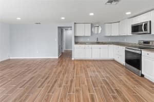 225 4TH JPV STREET, WINTER HAVEN, FL 33880 - MLS#MFRO6391639